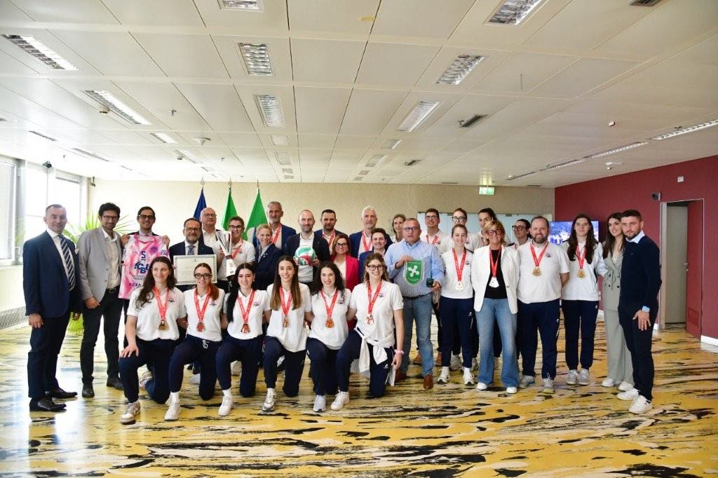VOLLEY - Volley, il Consiglio regionale premia le atlete della CBL di Costa Volpino