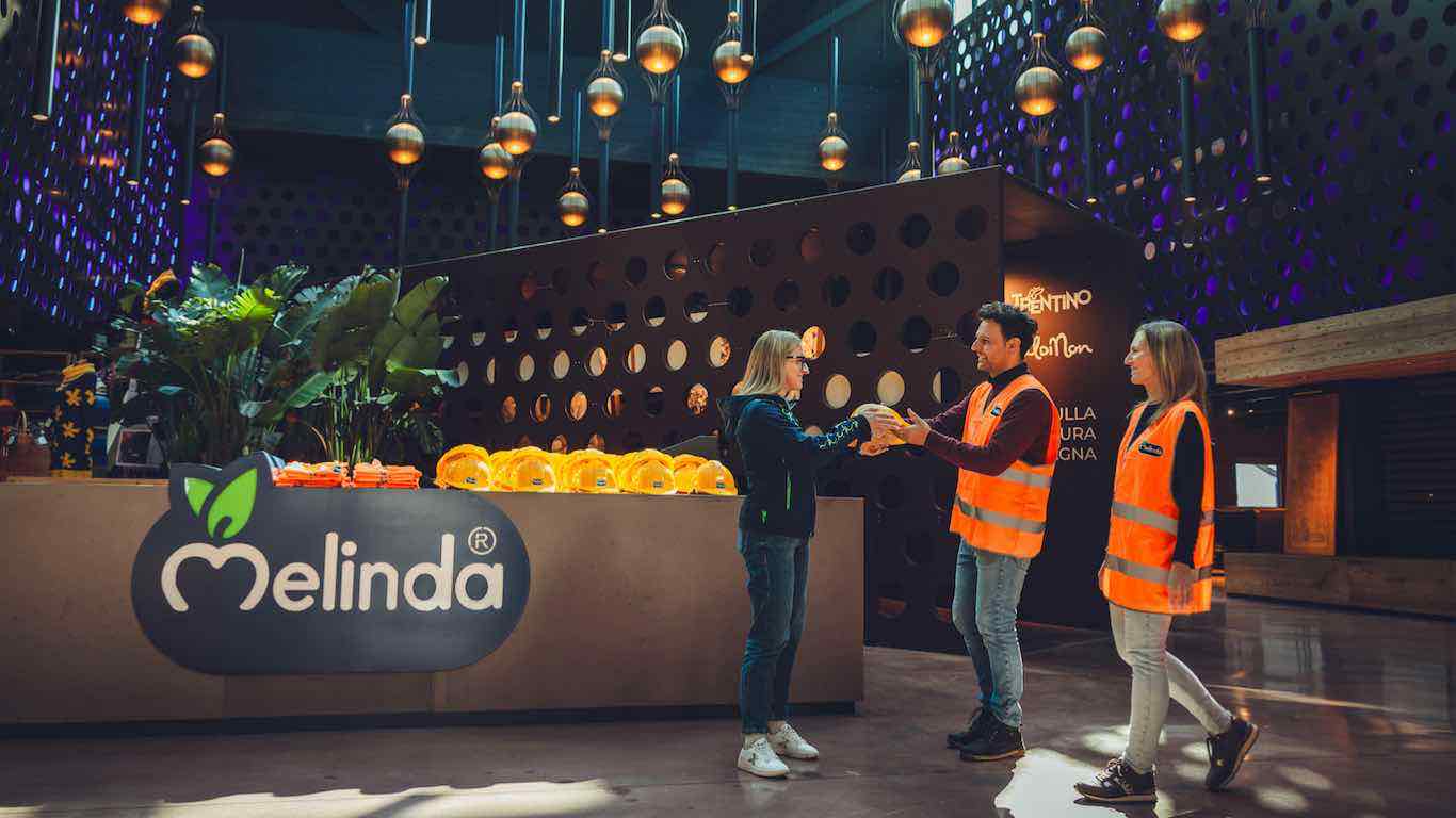 VAL DI SOLE E NON - Dalle celle nella roccia alla Funivia, viaggio nel cuore della montagna che custodisce le mele