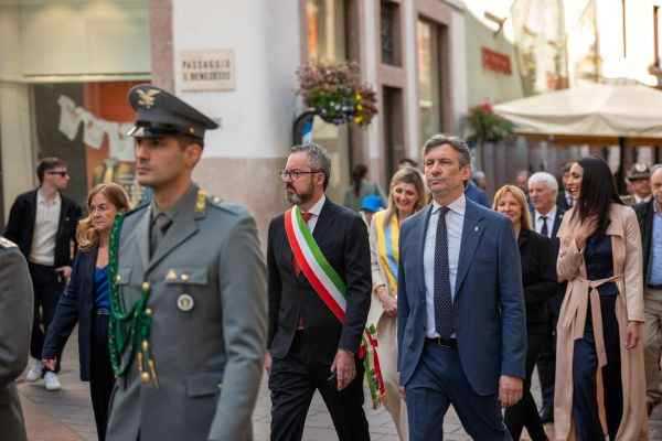ATTUALITÀ - Festa del 25 aprile, la cerimonia a Trento