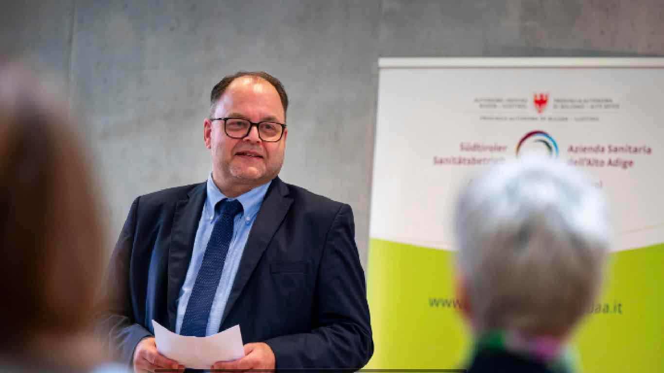 ATTUALITÀ - Alto Adige, la Giunta conferma il direttore generale dell'Azienda sanitaria