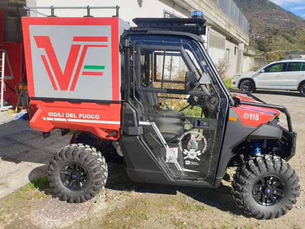 VALLE CAMONICA - Vezza d'Oglio: un nuovo mezzo per il distaccamento dei vigili del fuoco
