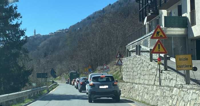 PONTE DI LEGNO - Istituito un semaforo sulla statale 42 all'altezza di Temù