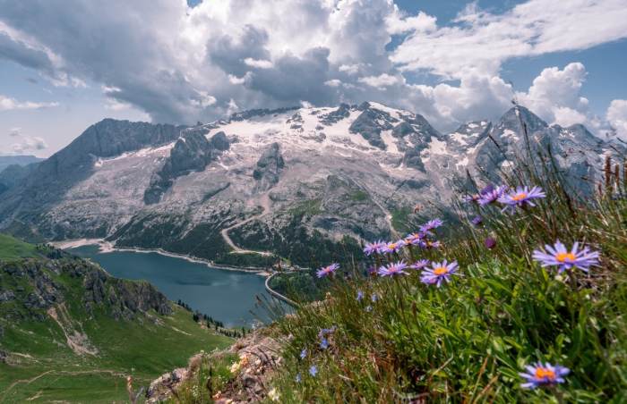 EVENTO - Val di Fassa: l'estate tra trekking, sport e feste folk