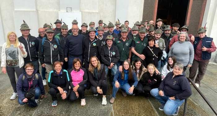 ATTUALITÀ - Adunata sezionale degli alpini di Valle Camonica a Borno
