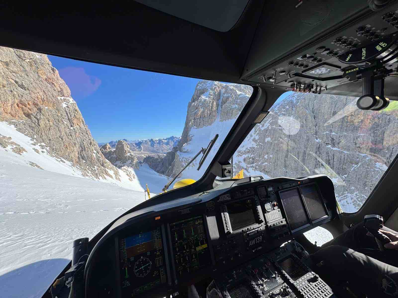 CRONACA - Escursionisti recuperati al Bivacco Fiamme Gialle: non erano in grado di scendere