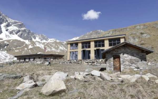 VALLE CAMONICA - Ponte di Legno: si cerca un gestore per il rifugio Linge