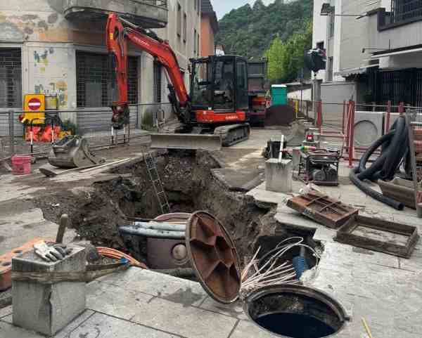 VALLE CAMONICA - Avanzano i cantieri dei sottoservizi a Darfo Boario Terme