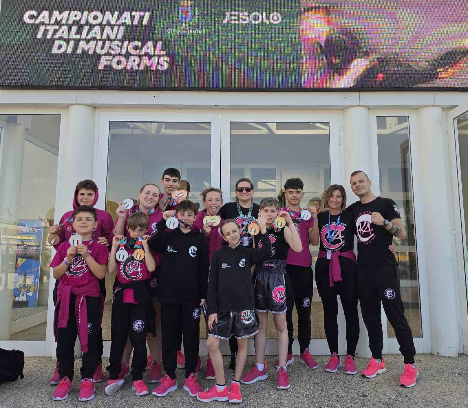 SPORT - Camuna Kickboxing Academy, giovani a medaglia ai Campionati di Jesolo