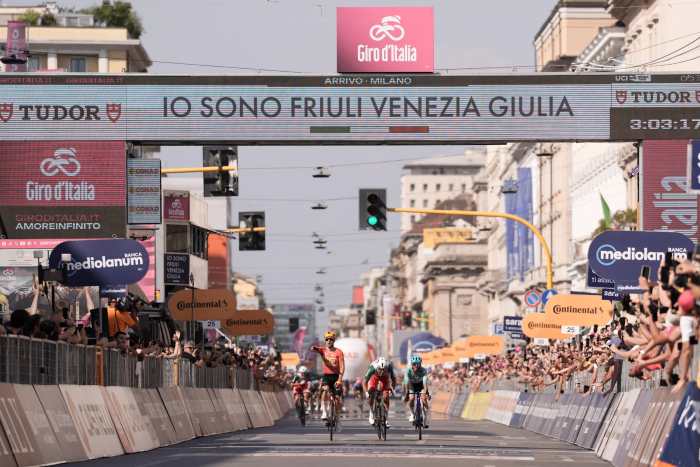CICLISMO - Giro d'Italia: Dversnes in volata conquista la 15esima tappa 