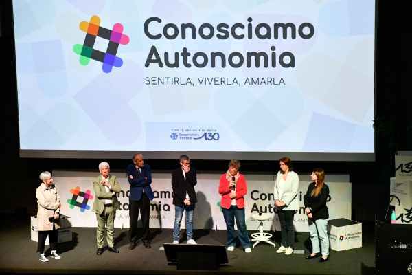 ATTUALITÀ - Conosciamo autonomia: incontro con 80 alunni delle elementari