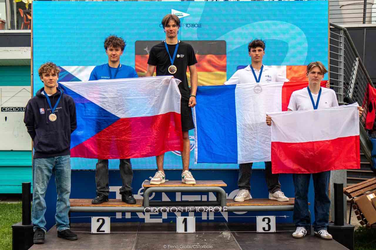 SPORT - Windsurf giovanile, conclusi a Torbole gli iQFOiL International Games