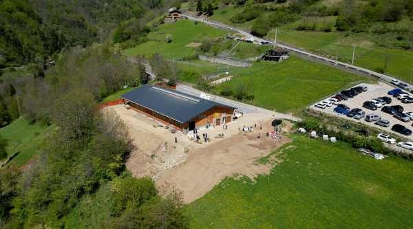 VALLE CAMONICA - Monno: è realtà la nuova stalla in località Santel