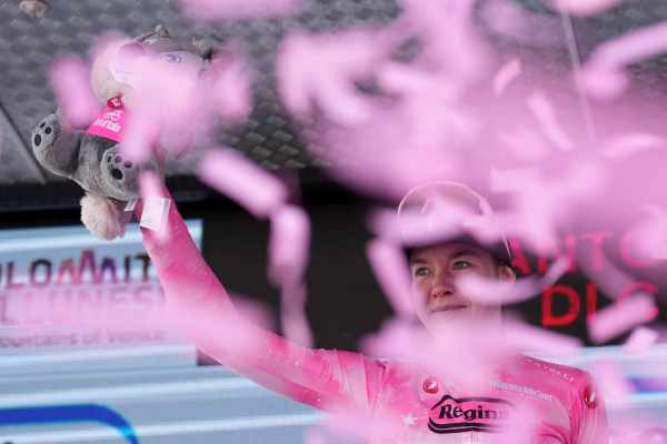 SPORT - Giro d'Italia, women: Demi Vollering vince la quinta tappa