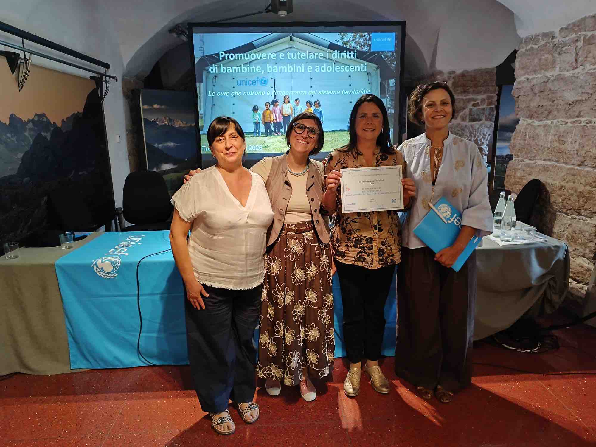 VAL DI SOLE E NON - Anche per la biblioteca di Cles riconoscimento UNICEF