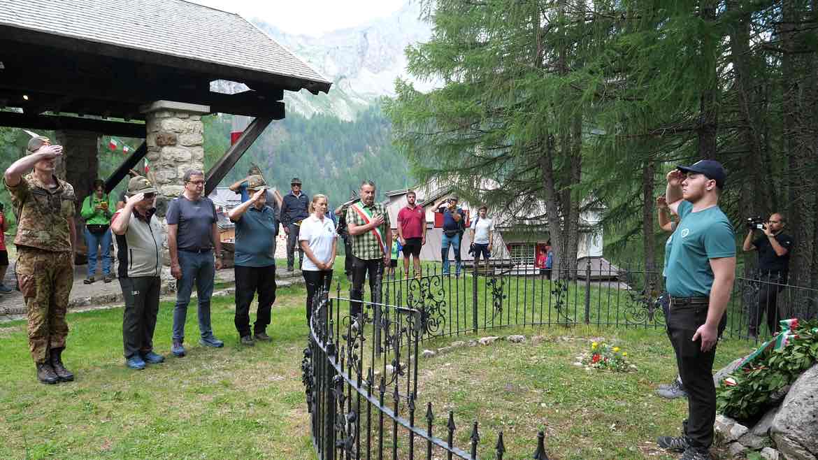 VAL DI FASSA - I valori degli Alpini celebrati al Contrin