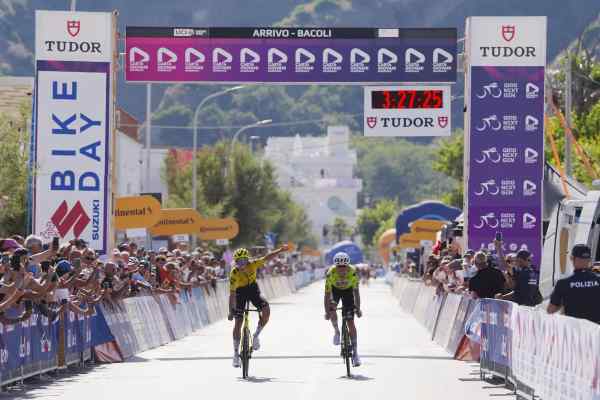 SPORT - Ciclismo, Matisse Van Kerckhove vince la quinta tappa del Giro Next Gen