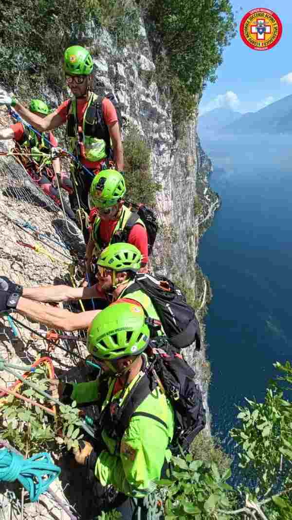 ATTUALITÀ - Soccorso Alpino: esercitazione in parete a Campione del Garda