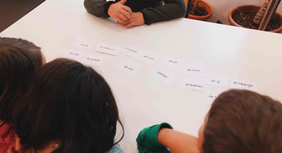 ALPE CIMBRA - “Spiln azpe biar: giochiamo insieme usando la lingua cimbra", al via il nuovo corso