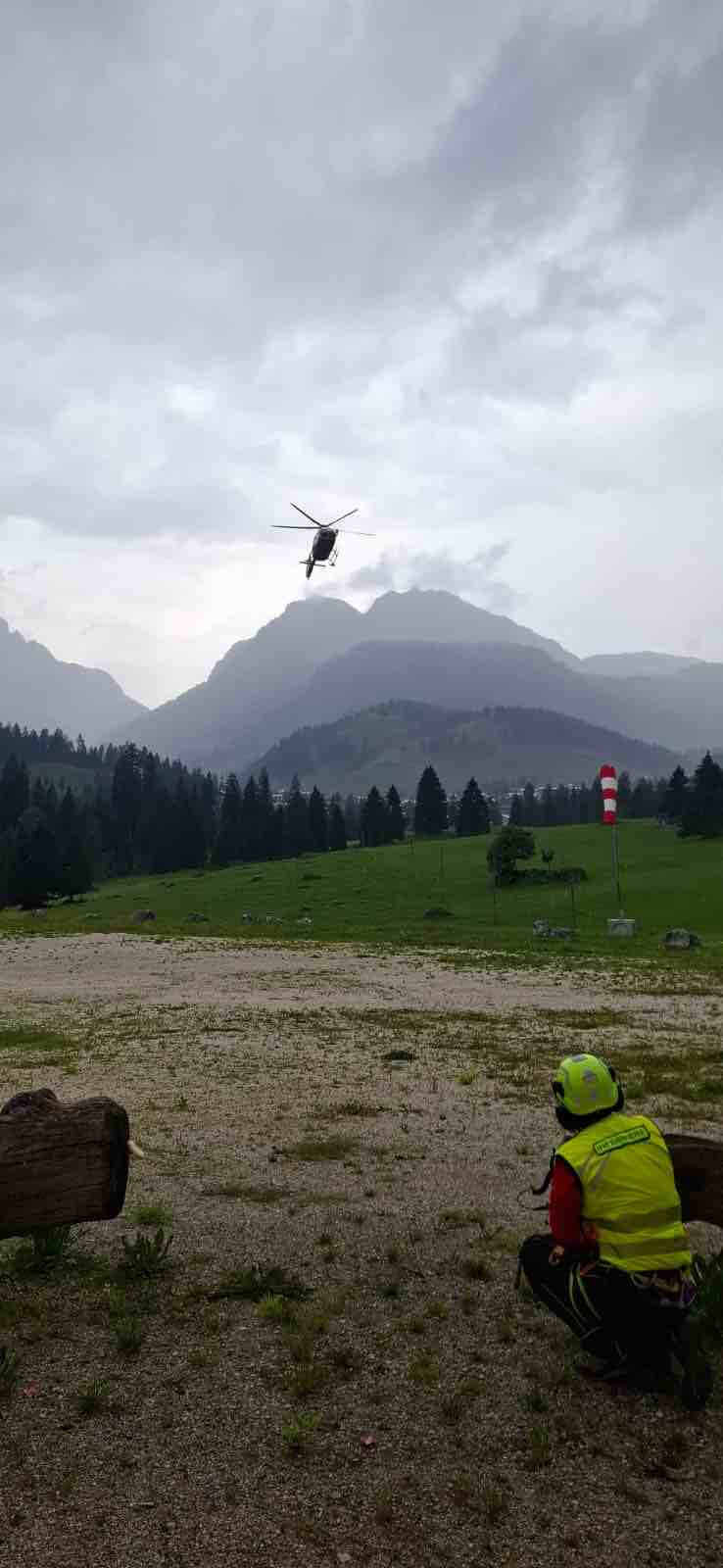 CRONACA - Tre escursionisti colti da temporale sulla ferrata Bolver Lugli