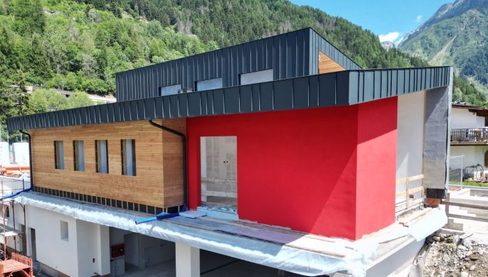 VALLE CAMONICA - Il "Centro Unico di Soccorso" di Ponte di Legno pronto in autunno