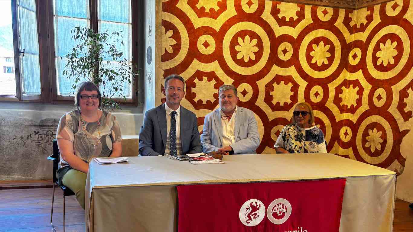 EVENTO - Cles, a Palazzo Assessorile “L’utile e l’effimero nella ceramica”