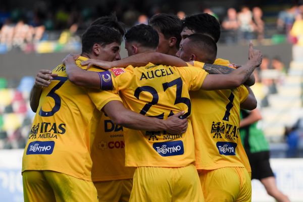 SPORT - Calcio: il Trento vince il triangolare contro Parma e Sassuolo