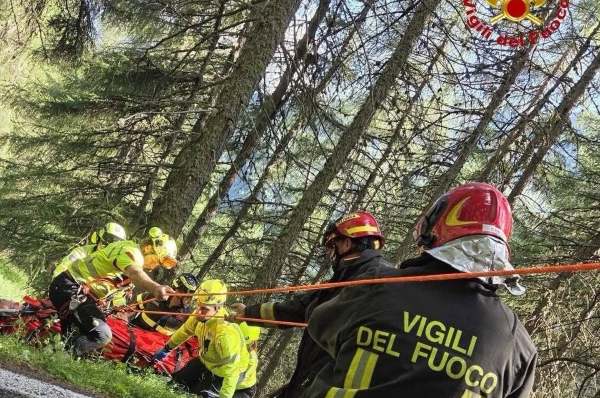 VALLE CAMONICA - Incidente in moto sulla statale 30 del Gavia: ferito 54enne