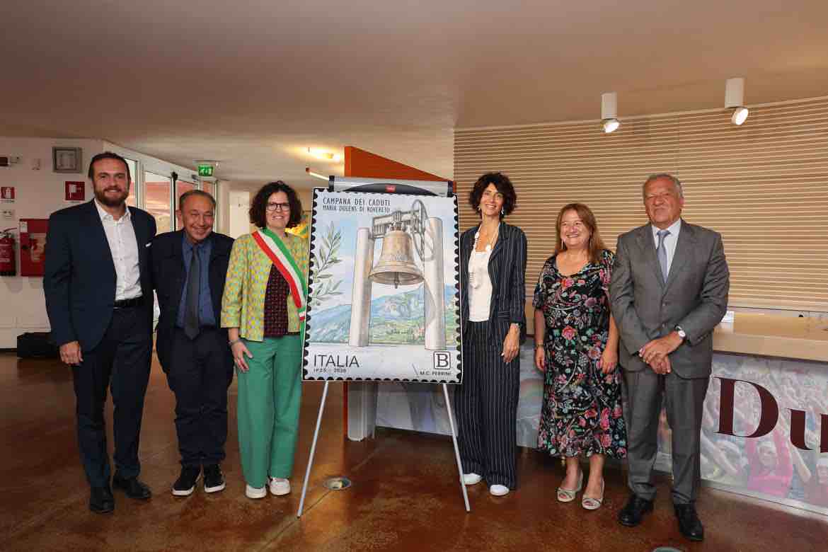 ATTUALITÀ - Campana dei Caduti, francobollo commemorativo dedicato a Maria Dolens