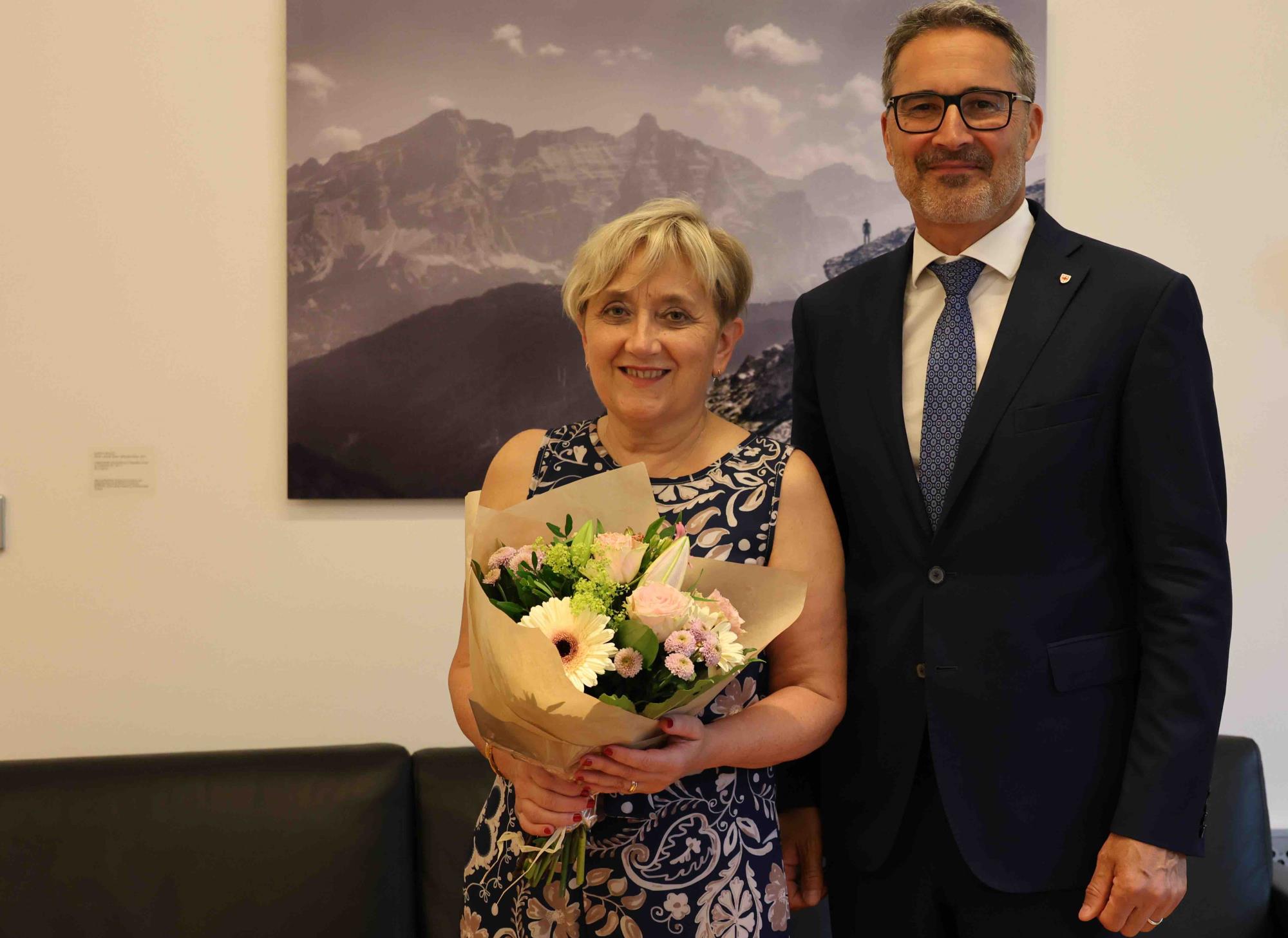 ATTUALITÀ - Regione Trentino Alto Adige, in pensione la storica dirigente Loretta Zanon