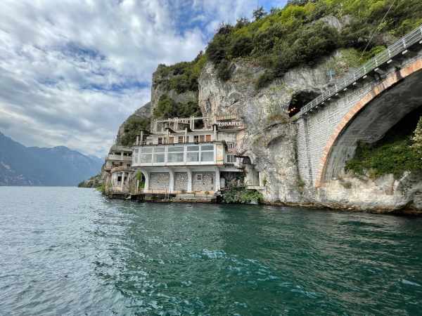 RIVA DEL GARDA - La Provincia acquisisce Casa della Trota per riqualificare la foce del Ponale