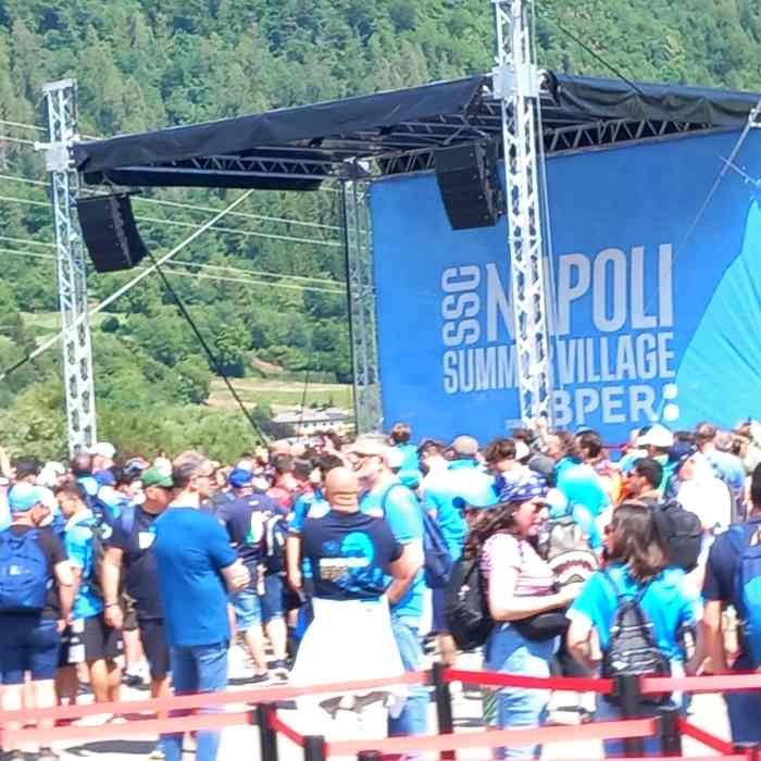 VAL DI SOLE E NON - Grande entusiasmo al ritiro del Napoli a Dimaro 