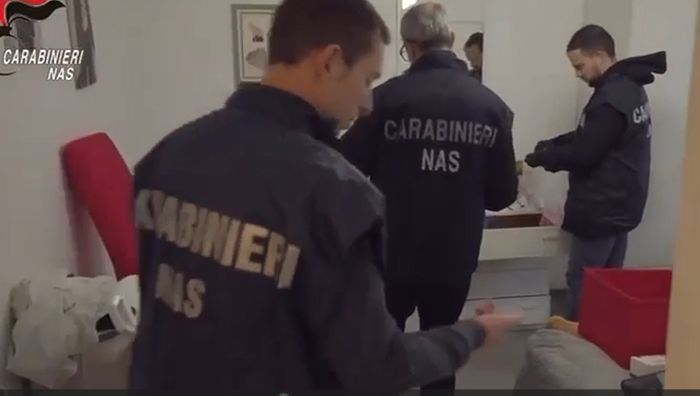 CRONACA - Neonato ferito da una circoncisione clandestina, medico nei guai