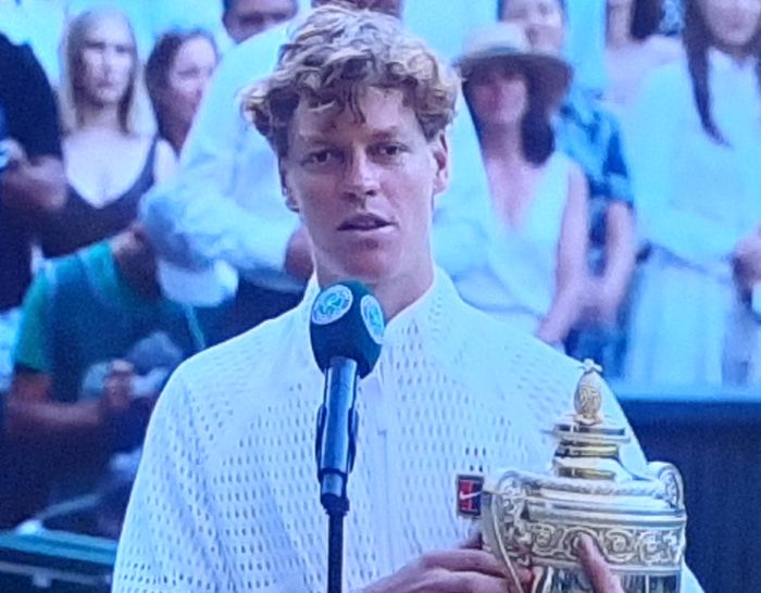 SPORT - Sinner vince per il secondo anno consecutivo il torneo di Wimbledon