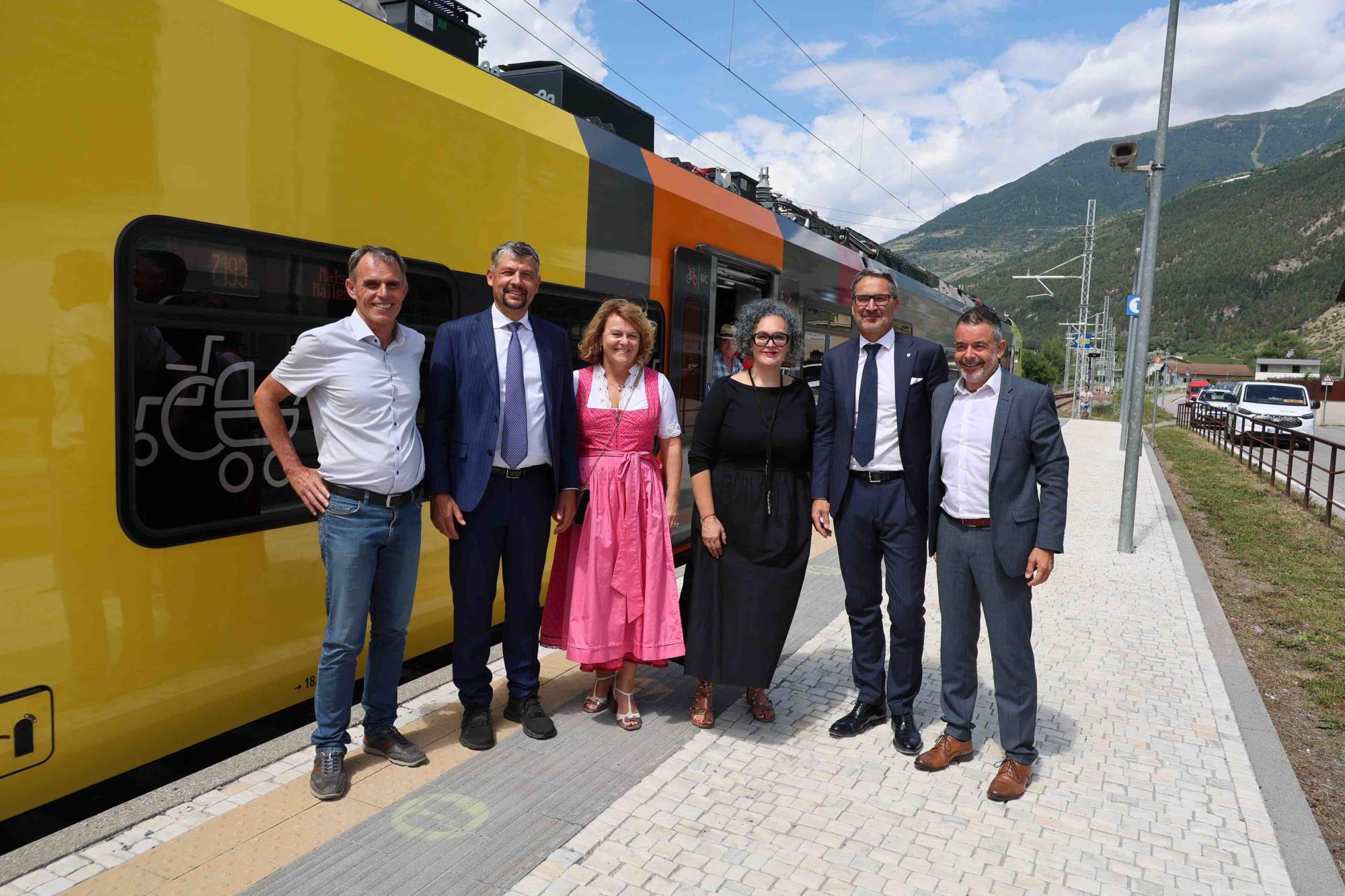 ALTO ADIGE - Val Venosta, festa per i 120 anni della ferrovia