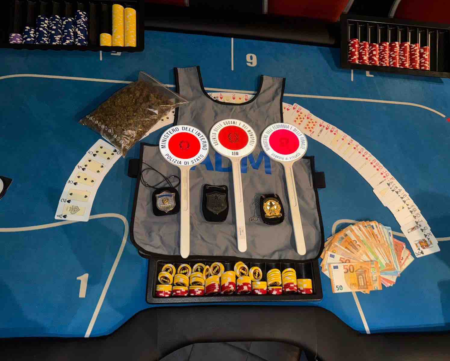 GARDA - Gioco illegale e droga, sequestrato circolo privato e un arresto nel Bresciano