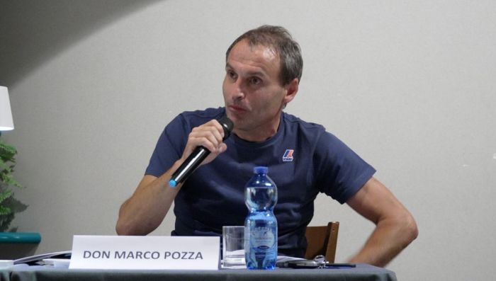 EVENTO - Don Marco Pozza fa il pienone a Ponte di Legno
