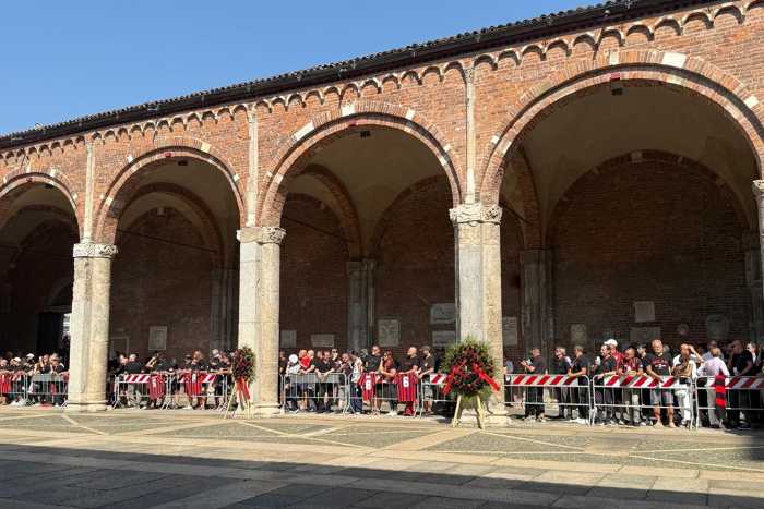 CALCIO - L'ultimo abbraccio a Franco Baresi