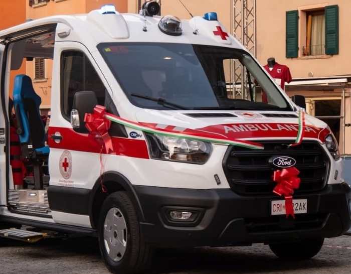 VALLE CAMONICA - Breno, inaugurata la nuova ambulanza della Croce Rossa