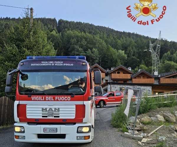 CRONACA - Mobilitazione per un incendio a Temù