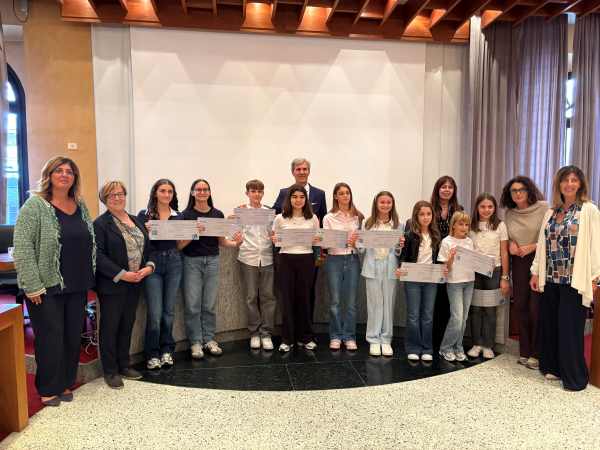 ATTUALITÀ - Sondrio, premiati dieci alunni meritevoli