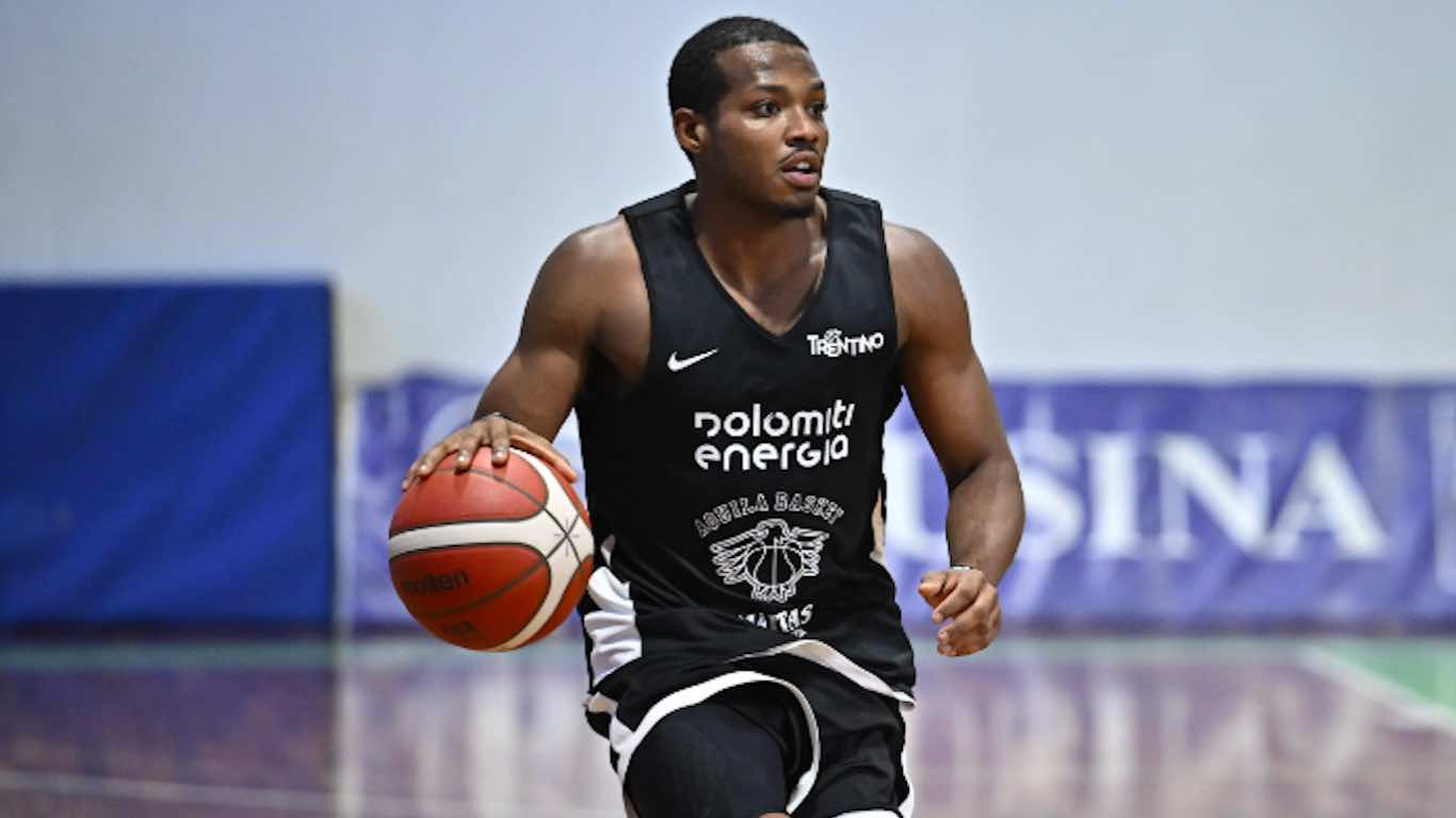 SPORT - Basket, Trento vince la dodicesima edizione del Memorial Gianni Brusinelli