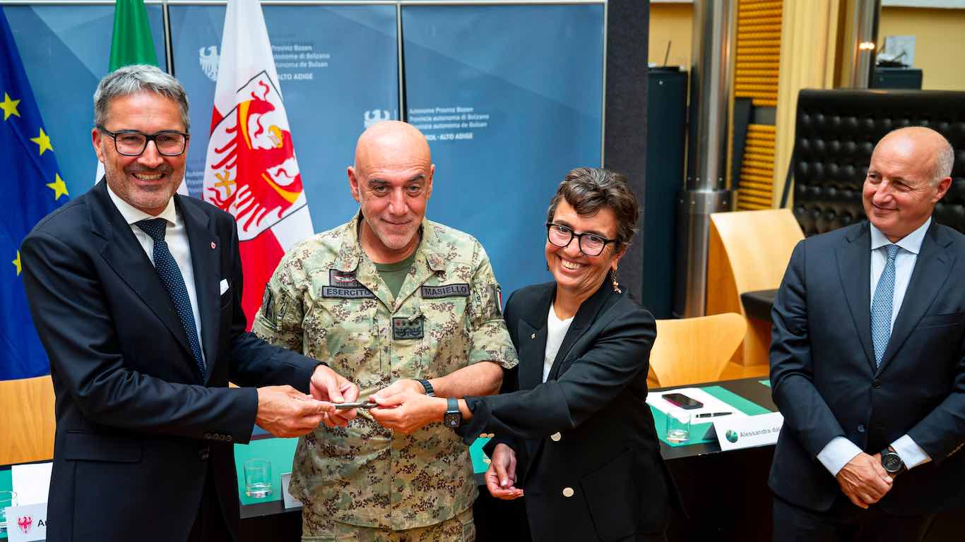 ALTO ADIGE - Caserma Rossi alla Provincia di Bolzano, inaugurazione alla Lugramani
