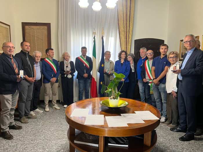 ATTUALITÀ - Sondrio: insigniti della medaglia d’onore cinque ex internati