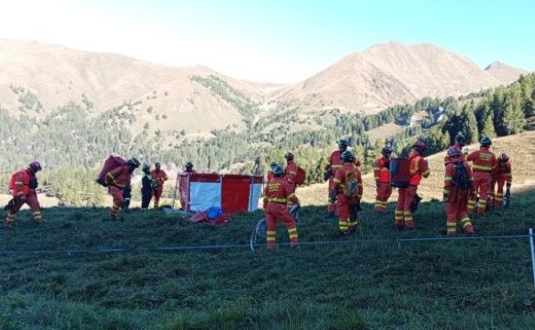 VALLE CAMONICA - Un centinaio di volontari all'esercitazione AIB in Bazena