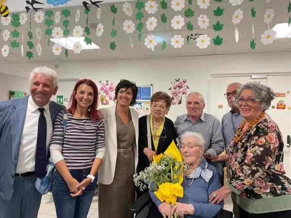 TRENTINO - Ala: festa per la neo centenaria Franca Gardin