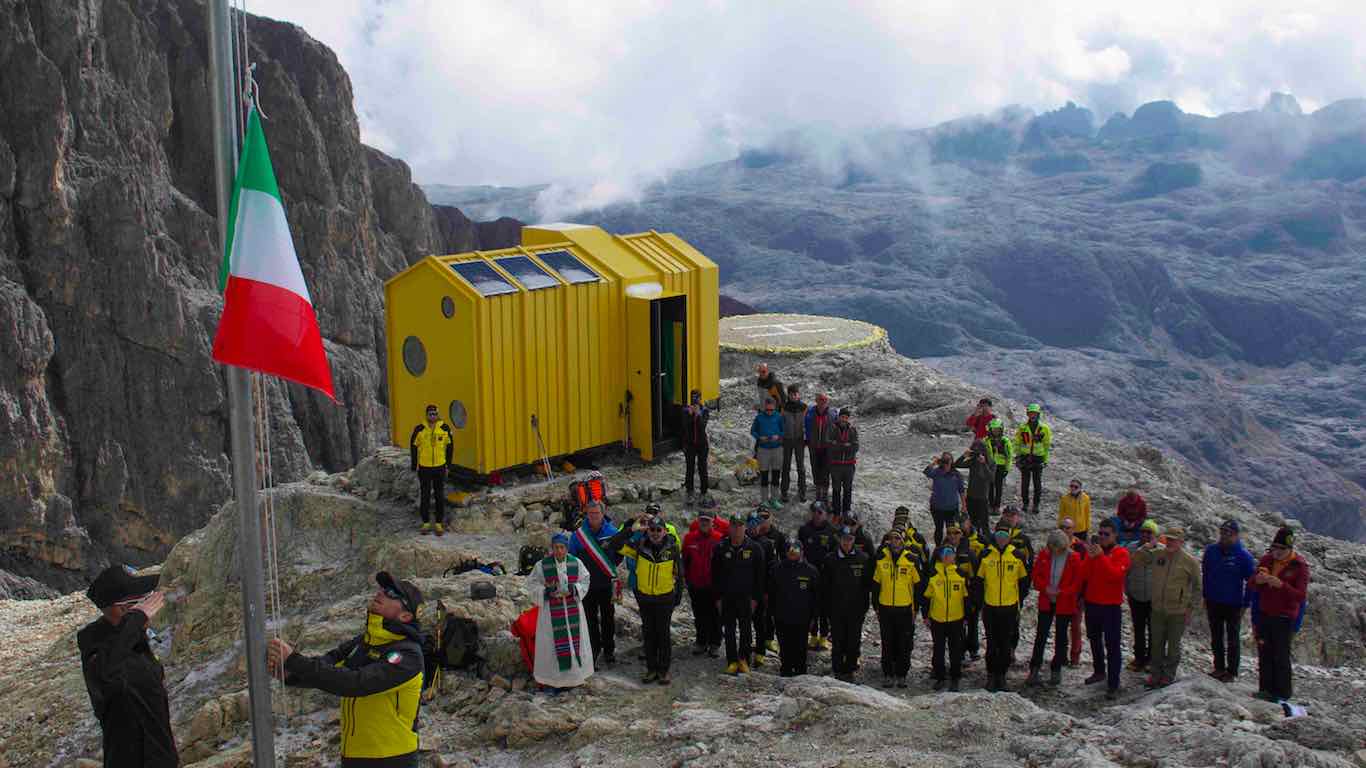 VAL DI FIEMME - Rinnovati i tre bivacchi Fiamme Gialle, Renato Reali e Aldo Moro