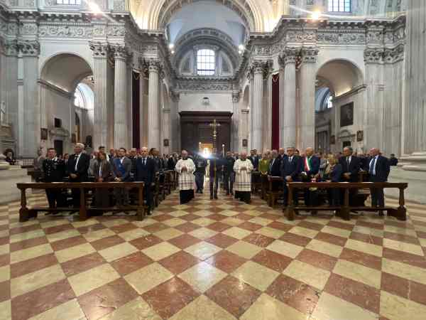 ATTUALITÀ - La Polizia di Stato ha celebrato il patrono San Michele Arcangelo