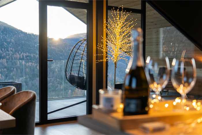 ALPE CIMBRA - Glam Haus di Folgaria premiato a Bolzano al The New Envelope
