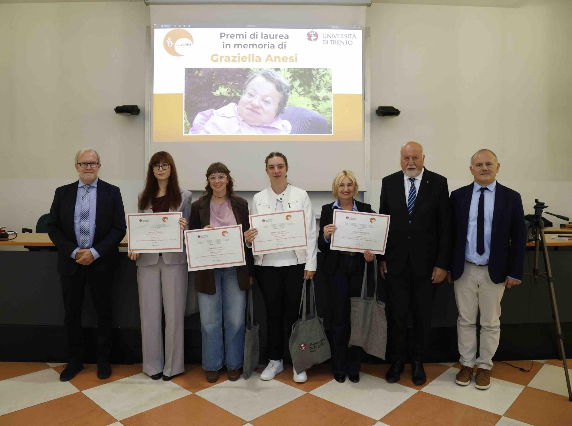 TRENTINO - Premiate le prime tre tesi di laurea in memoria di Graziella Anesi