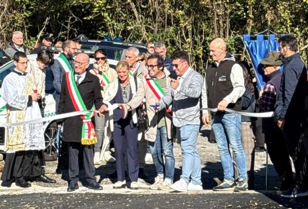 VALLE CAMONICA - Ono San Pietro: inaugurati la circonvallazione e il campo sportivo